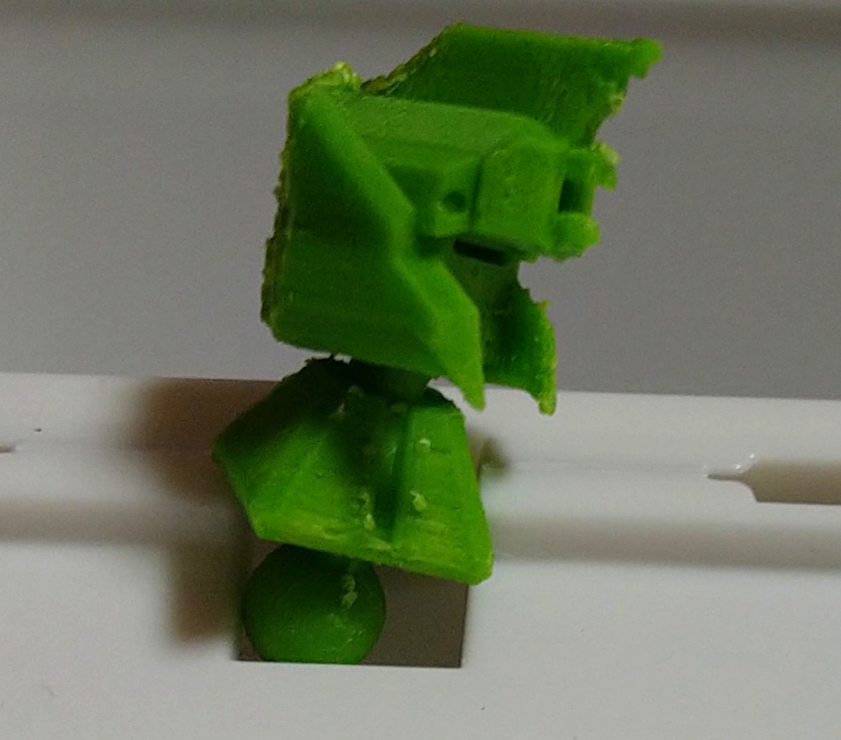 FDM式の3Dプリンターと光造形の3Dプリンターどちらが良いのか 