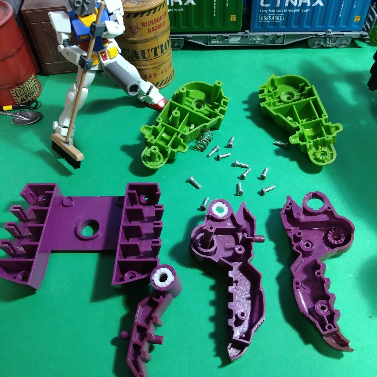 いるかうさぎのジャンク玩具修理記録1。ボロボロのジャンクの