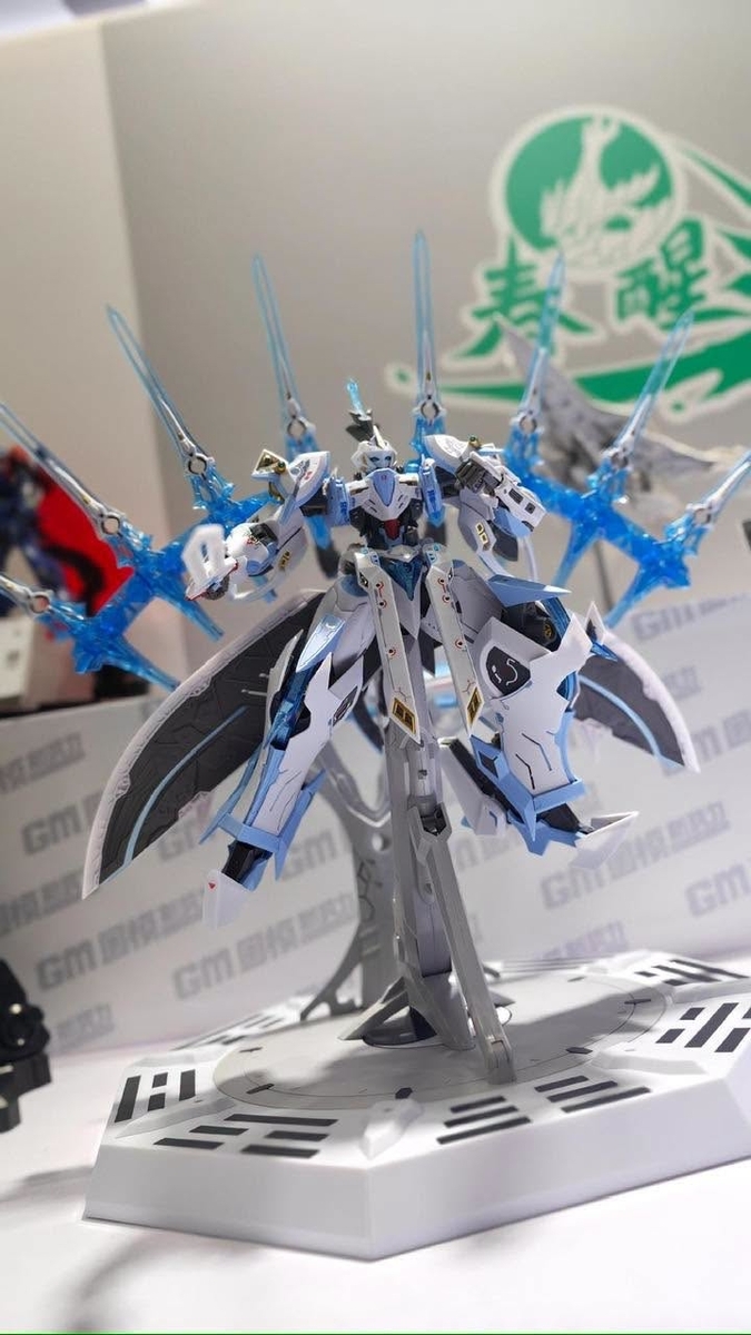 中華プラモデル最新ニュース 中国オリジナルロボット 超大剣が羽に