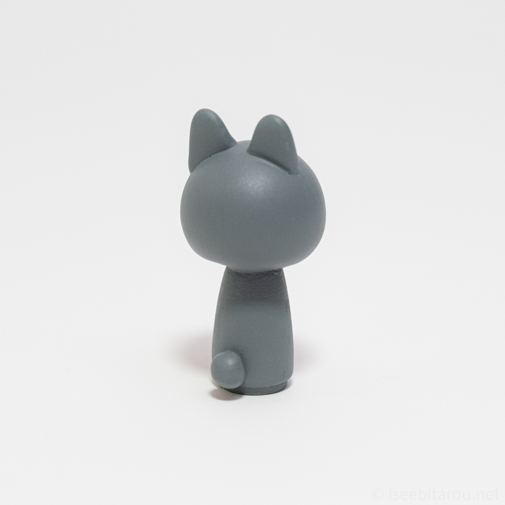 奈良美智展グッズ「miulaboこけし ネコちゃん」と「miulaboこけし