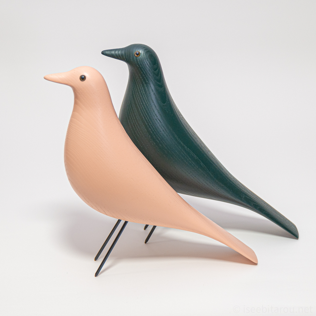 イームズハウスバード限定のダークグリーンとペールローズ - ebilog