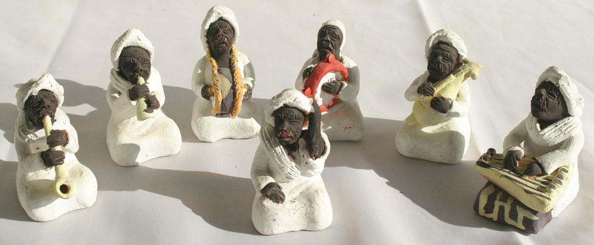 お気に入り海外土産 人形・焼き物編 - A Dog's World