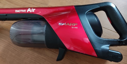 【美品】★SHARP★ RACTIVE AIR　コードレス掃除機　EC-SR5 コードレススティック掃除機「RACTIVE Air POWER（ラクティブ