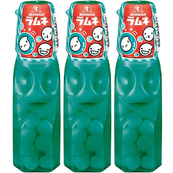 デスクワークのお菓子 チョコとグミとラムネ ビスコの時間だよ