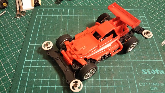 Xotik 1/32ミニ四駆RCをちょっとだけバラしてみる② - おーちゃんの