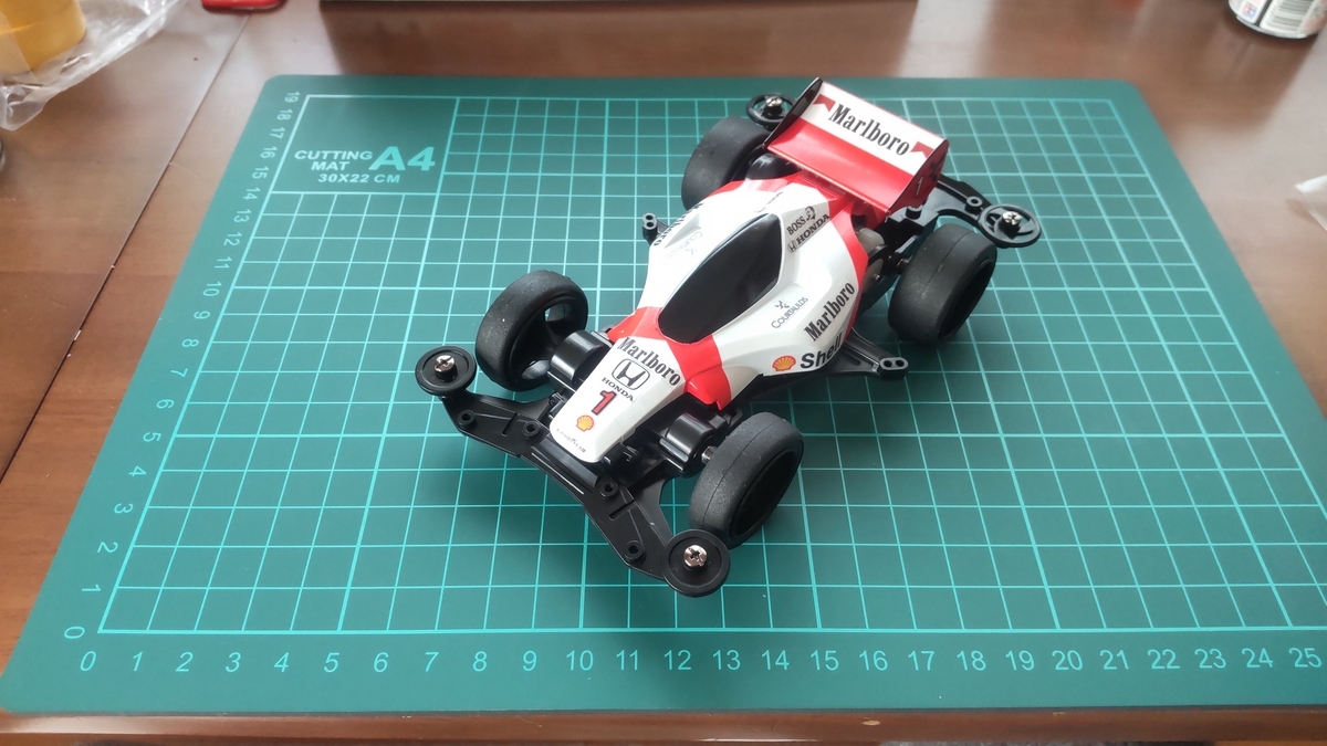 ミニ四駆 アバンテJr.④ マクラーレンMP4風 完成！ - おーちゃんの今日