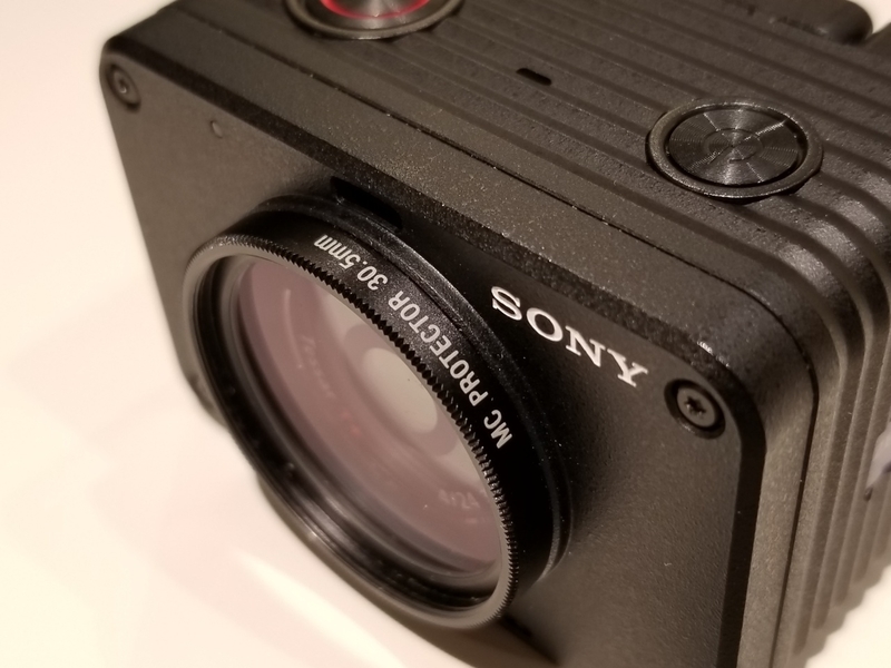 RX0 II】胸ポケットに入る4Kカメラは、近接撮影、ティルト液晶で