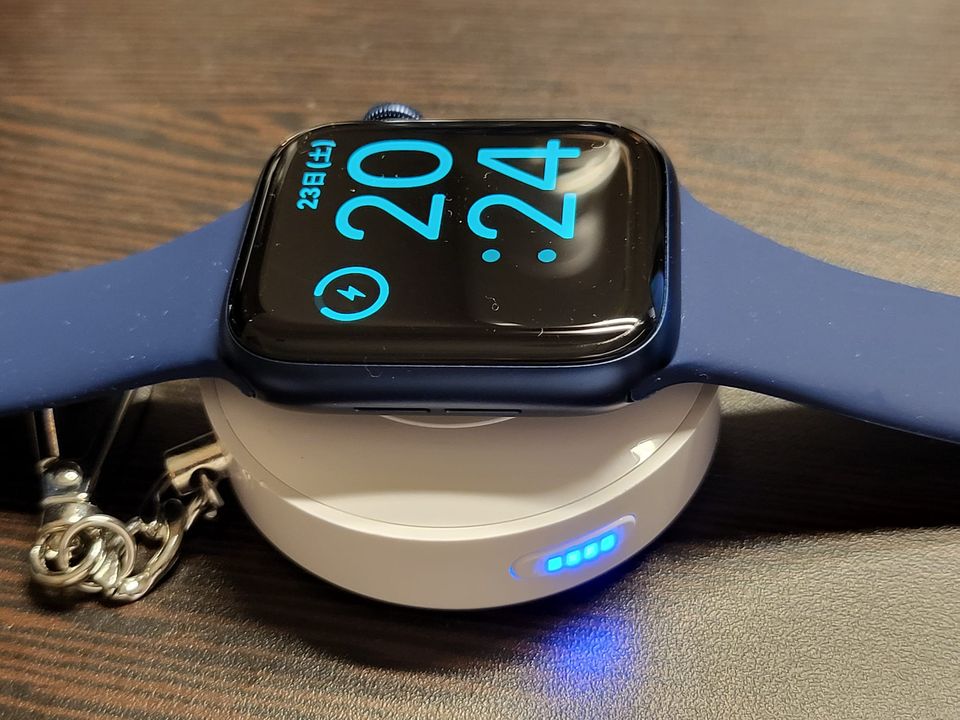 バッテリー新しいです。Apple Watch シリーズ6