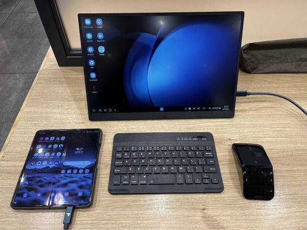 モバイルディスプレイ「VAIO Vision+ 14」「VAIO Vision+ 14P」
