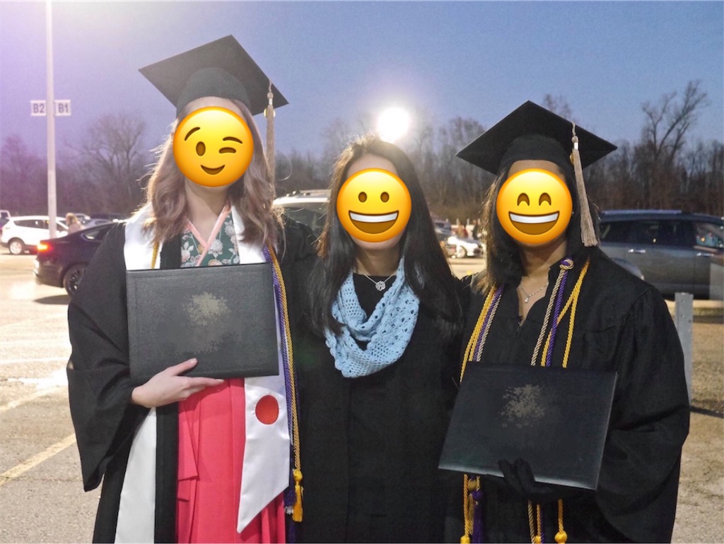 憧れだった帽子とガウンを身につけた日 - St. Louis Roll セントルイス・ロール, image size:1024x770