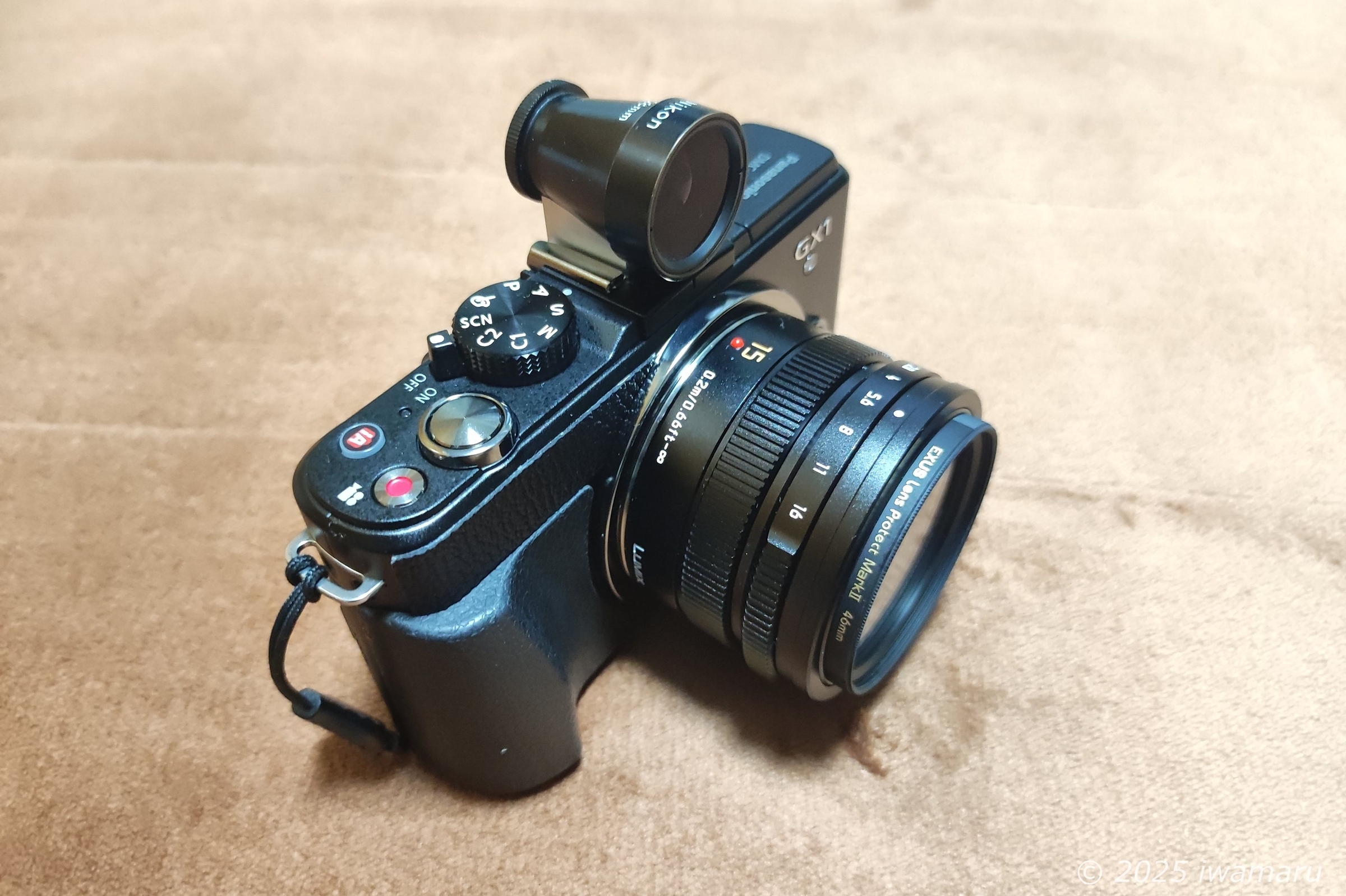 外付け光学ファインダーNH-VF28を入手したのでGX1に着けてみまし