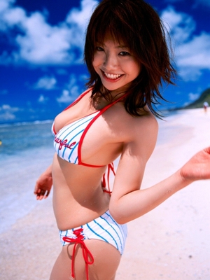 相澤仁美水着画像