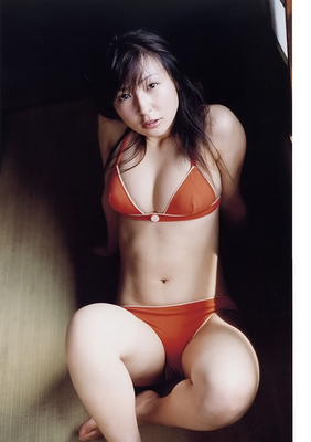 石井めぐる水着画像