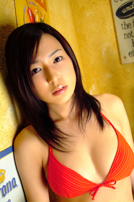 石井めぐる水着画像