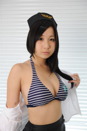 桐山瑠衣