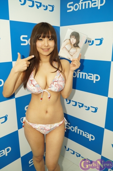 花井美理水着画像