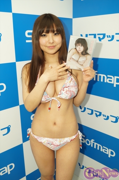 花井美理水着画像
