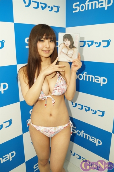 花井美理水着画像
