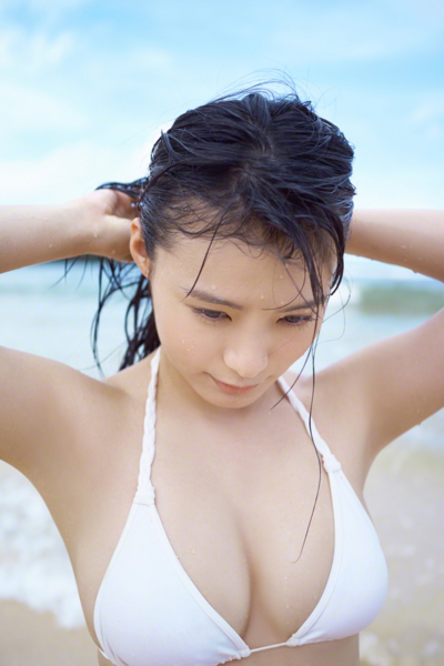 星名美津紀水着画像