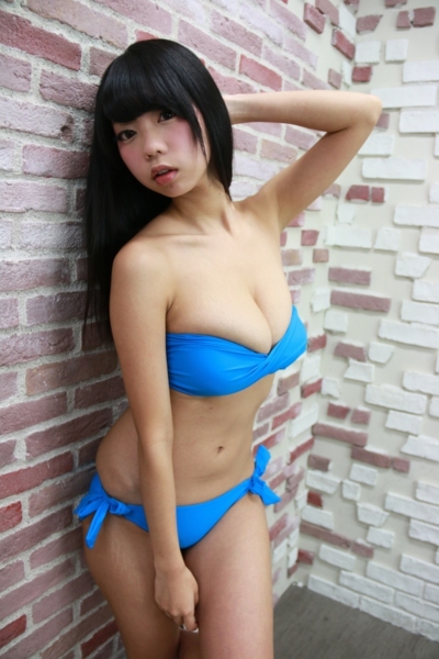 青山ひかる水着画像