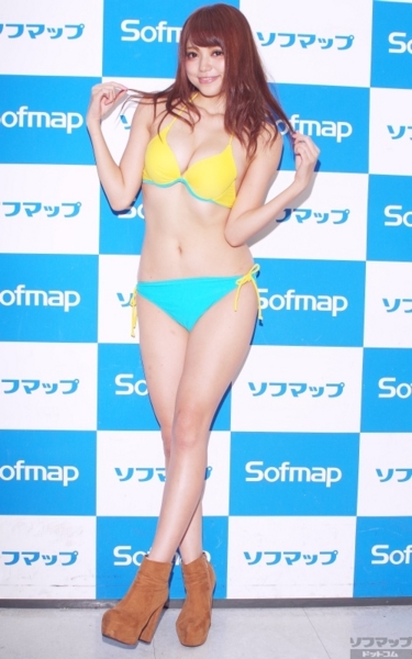 小間千代水着画像