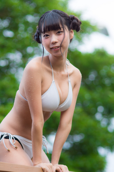 青山ひかる水着画像