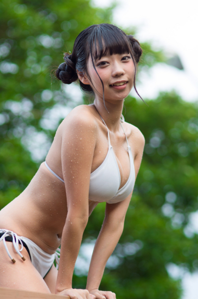 青山ひかる水着画像
