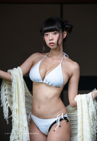 青山ひかる水着画像
