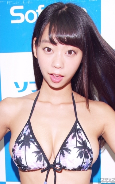 青山ひかる水着画像