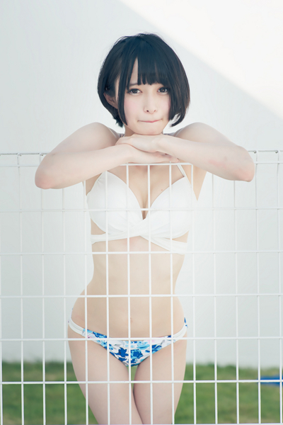つぶら水着画像