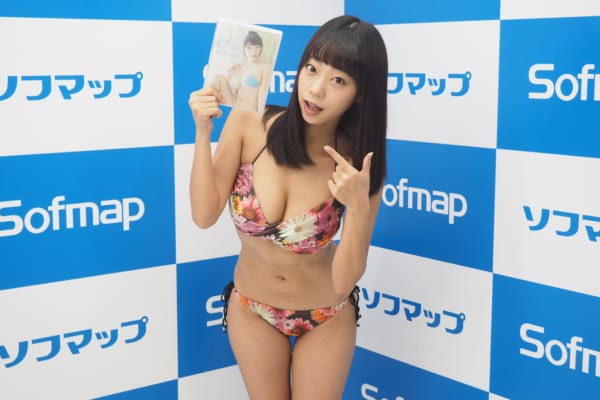 青山ひかる水着画像