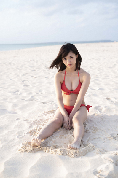 藤咲凪（中森千尋）水着画像