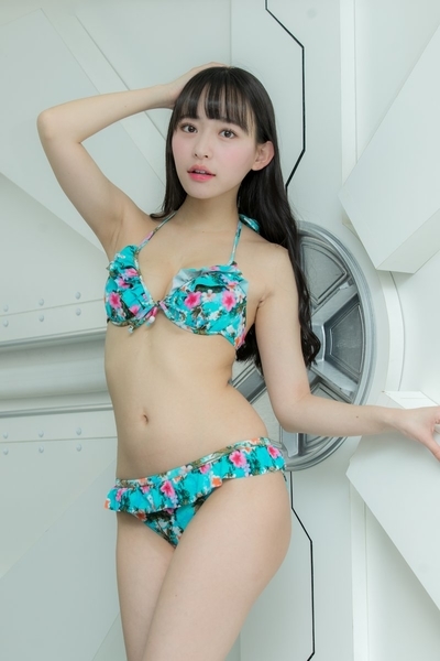 高崎かなみ