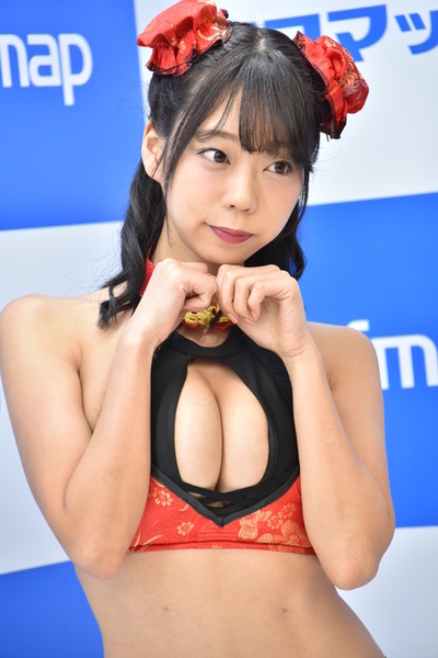 青山ひかる水着画像