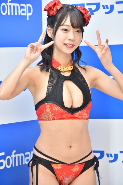 青山ひかる水着画像