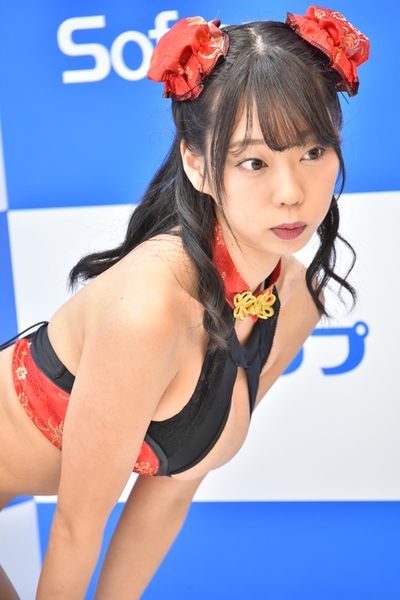 青山ひかる水着画像