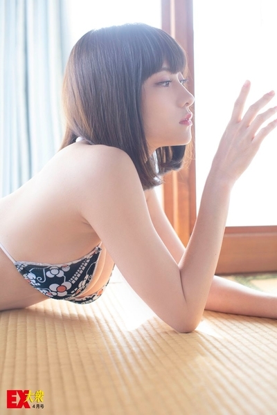 桃月なしこ