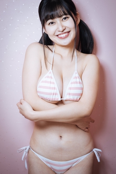 未梨一花水着画像