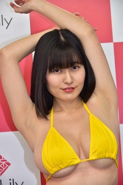 未梨一花水着画像