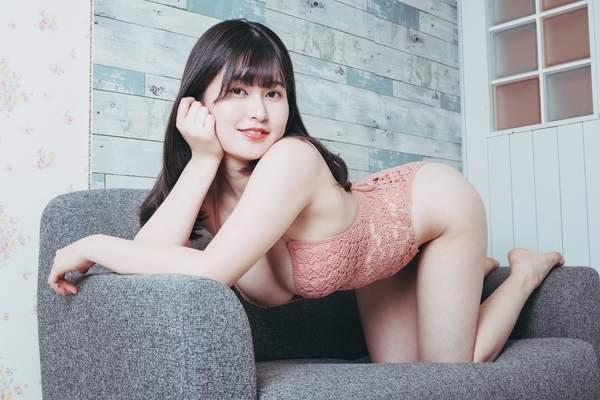 未梨一花水着画像
