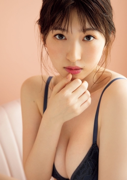 日比美思水着画像
