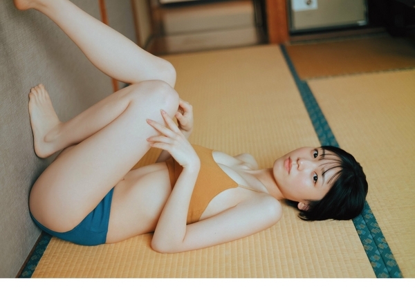 船井美玖水着画像