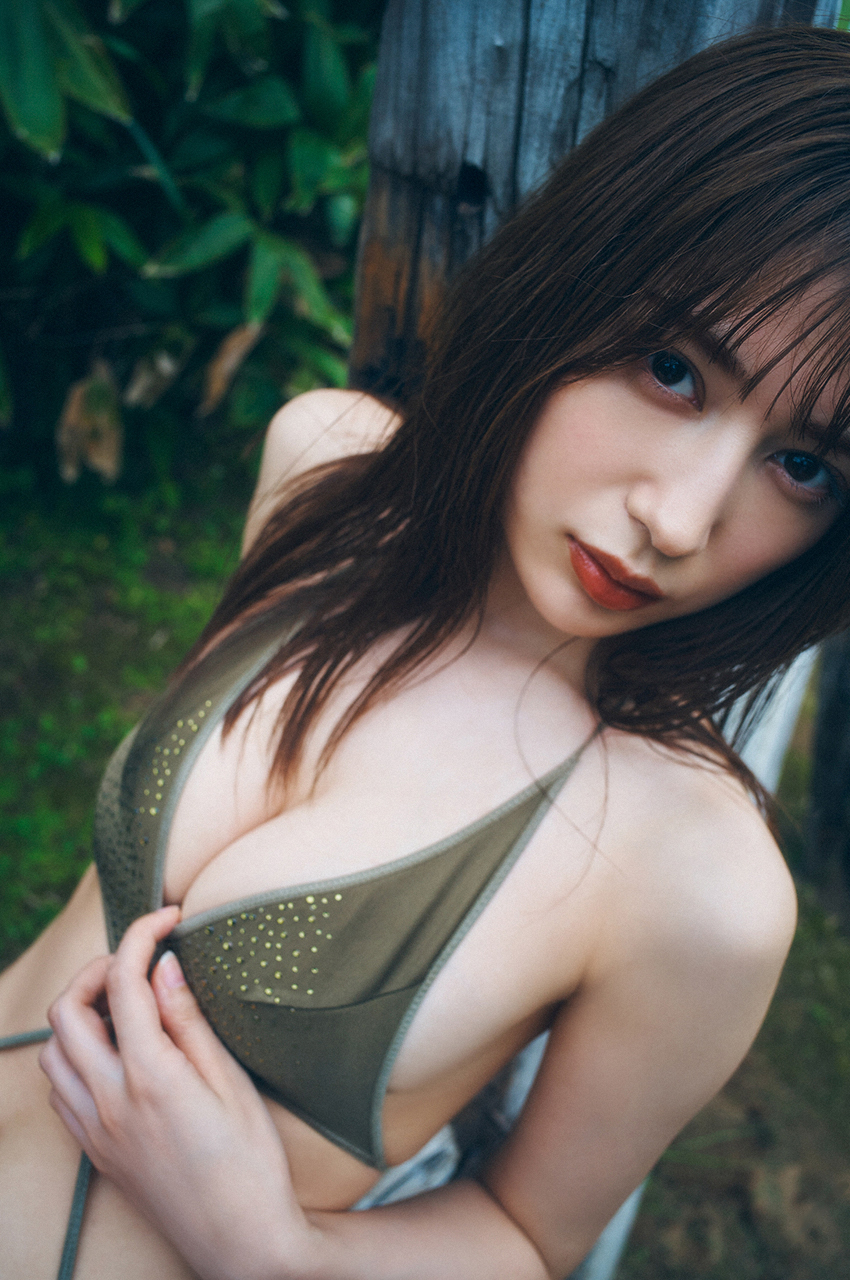 雪平莉左水着画像