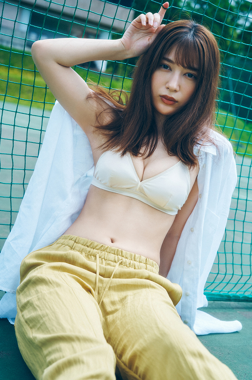 雪平莉左水着画像