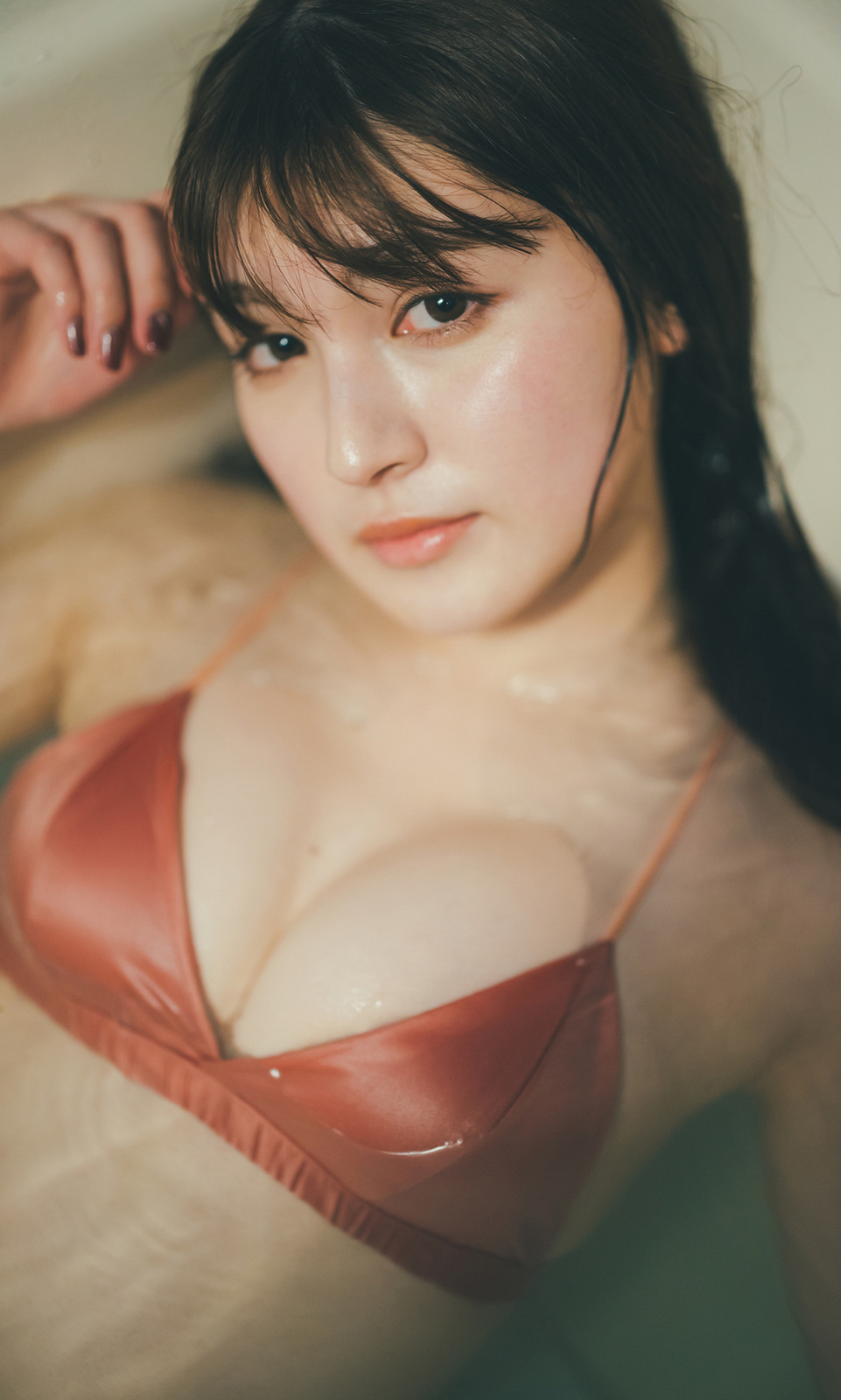 神志那結衣水着画像