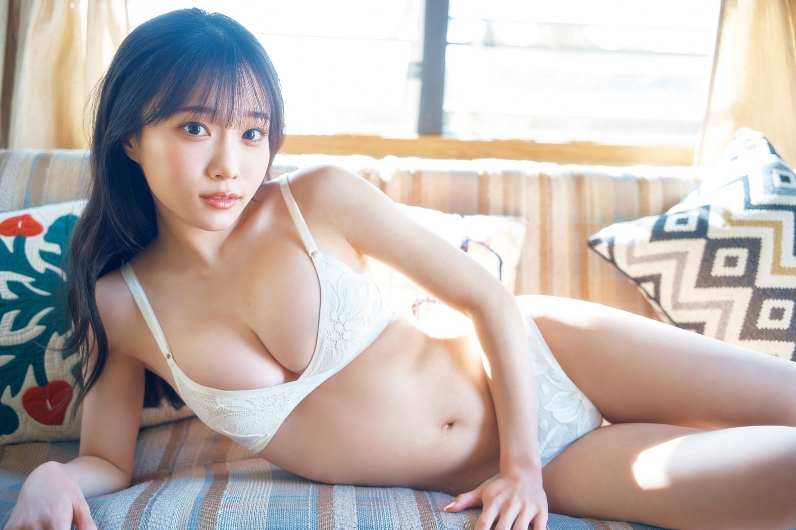 岸みゆ水着画像