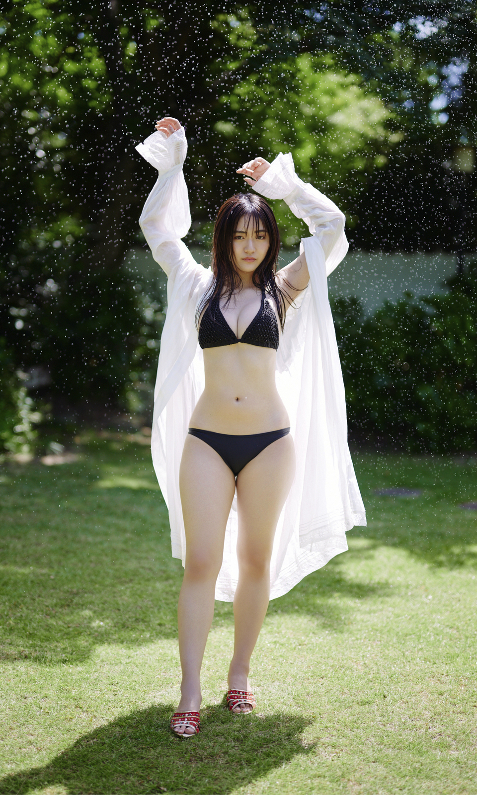 豊田ルナ水着画像