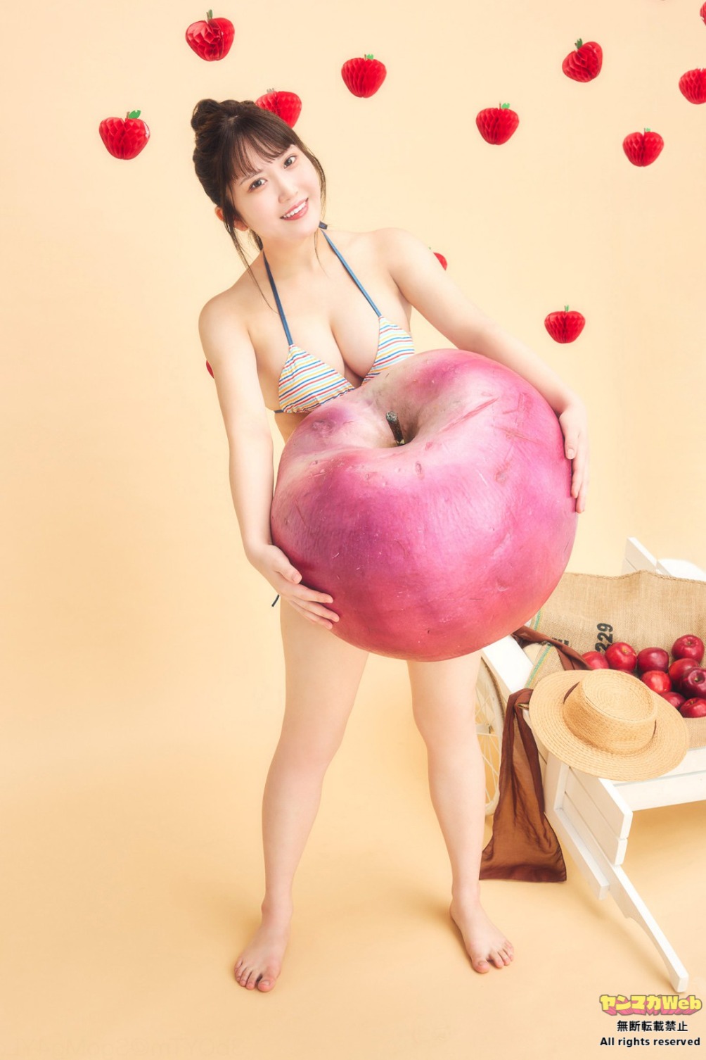 もものすけ水着画像