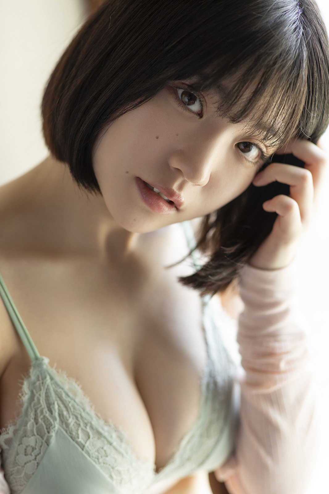 根本凪水着画像