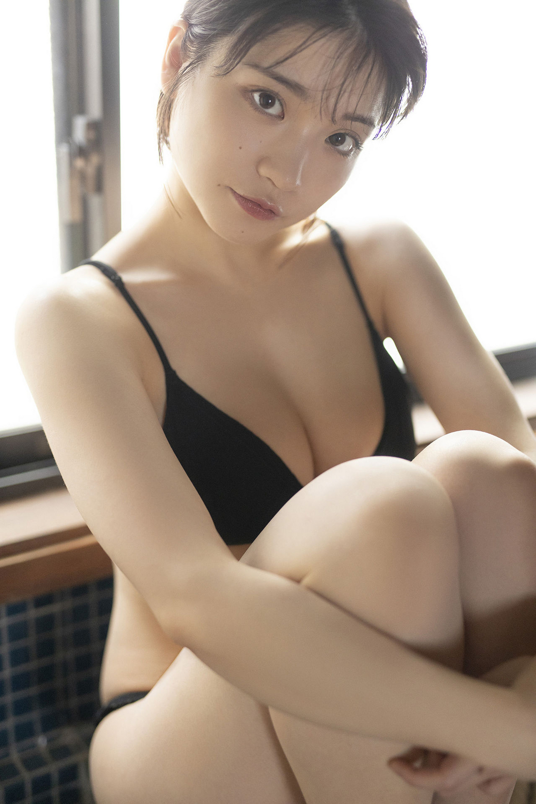 根本凪水着画像